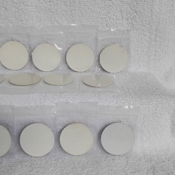 POG LOT C: 17 Randomly Selected Pogs!! - Picture 3 of 6